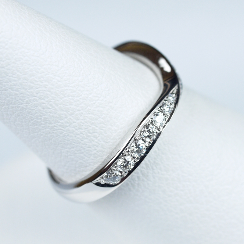 結婚指輪No5 ダイヤモンド 0.28ct プラチナ V デザイン