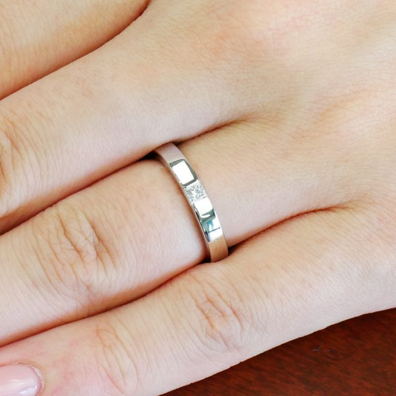 プリンセスカット 結婚指輪 0.08ctダイヤモンド プラチナ