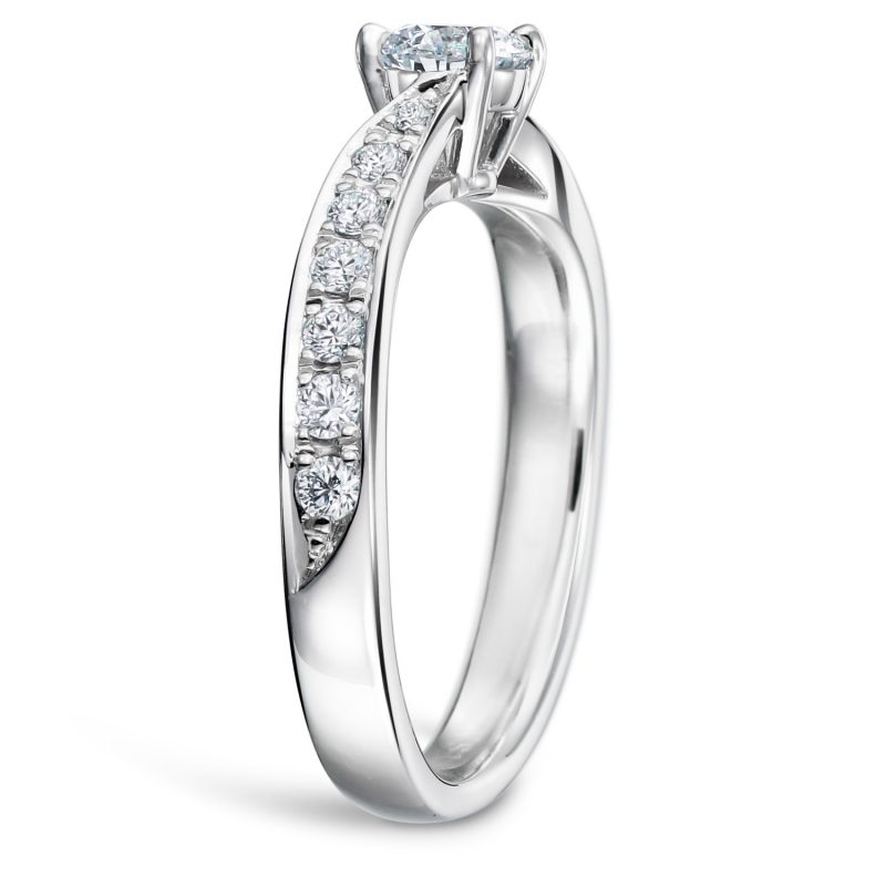 婚約指輪 Leaf 0.30cダイヤモンドt プラチナ