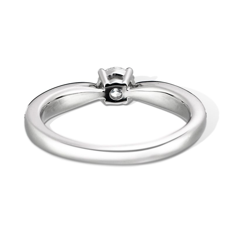 婚約指輪 Lily 0.30ctダイヤモンド プラチナ
