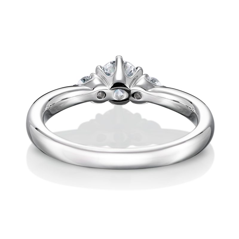 婚約指輪 Trilogy 0.30ctダイヤモンド プラチナ