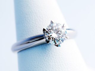 【0.794ct】ティファニーセッティングの婚約指輪