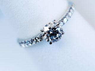 オーダーメイドの婚約指輪 0.5ctダイヤモンド