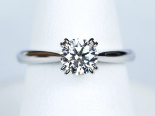 ダイヤモンド 0.669カラット E VVS1 Excellent オーダーメイドの婚約指輪 ソリティア