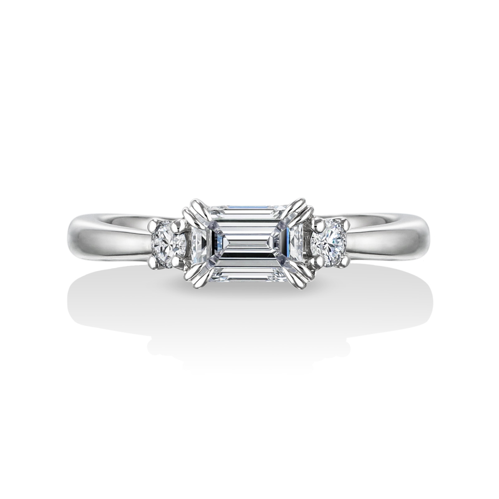 スクエアエメラルドカット！Fカラー VVS2 1.040ct/RT3260