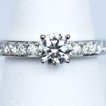 婚約指輪 ブルガリ　0.58カラットの大きいダイヤモンド