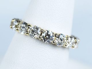 東京都のお客様 合計2.63カラット 特別に大きいダイヤモンドでフルエタニティリングを製作しました。鑑定書付きのダイヤモンドを使っています。