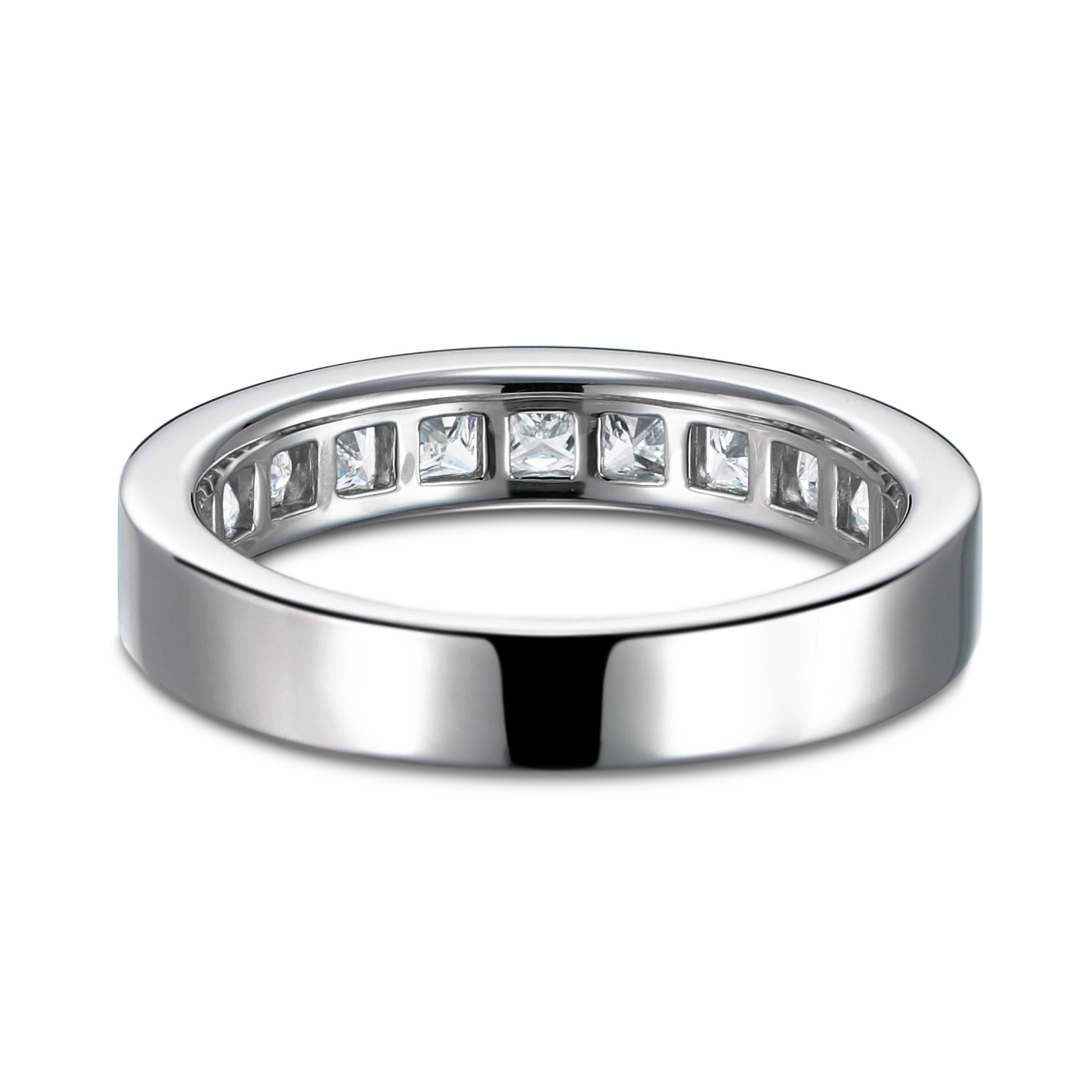 豪華な結婚指輪として 0 97カラット 2 5ミリのプリンセスカットを使ったエタニティリングです オーダーメイド通販 山梨 甲府のジュエリーブランドizuru