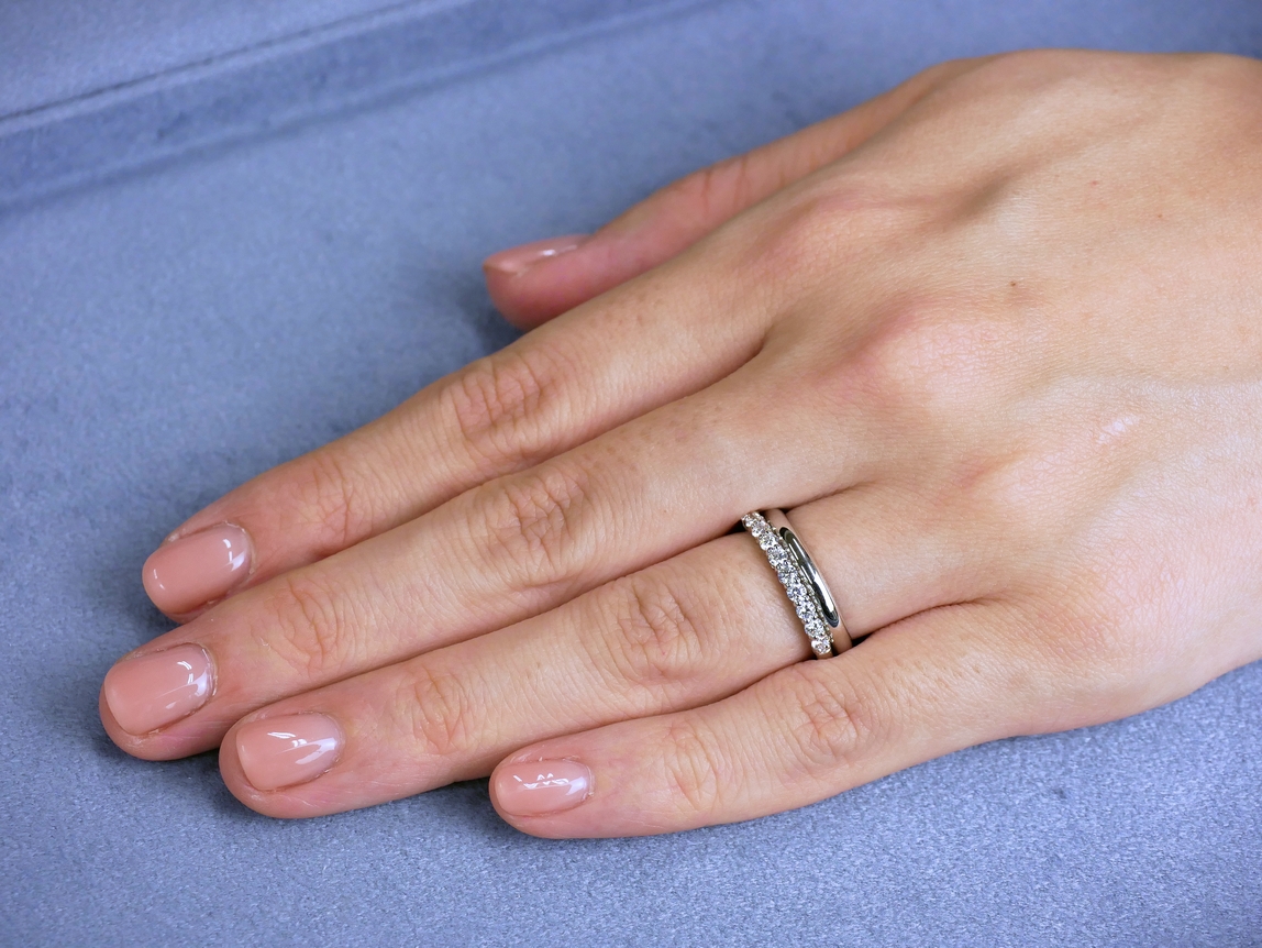 エタニティリングとは？ ｜ 婚約指輪、結婚指輪、記念日にも | ブログ | 山梨・甲府のジュエリーブランドIZURU