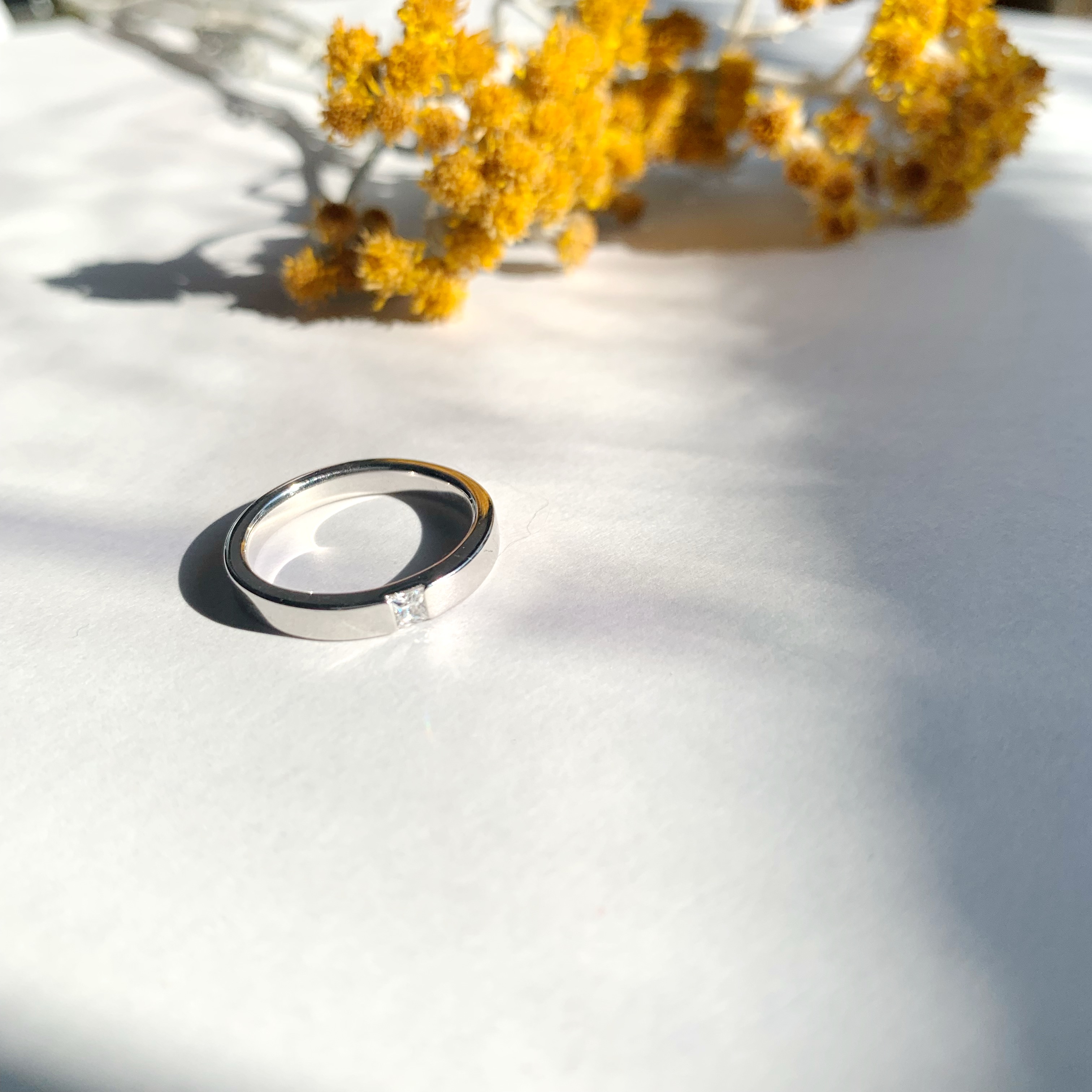 結婚指輪 0.08ctダイヤモンド プラチナ(幅2.8mm / Pt950) プリンセス