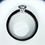 オーバルカット 婚約指輪