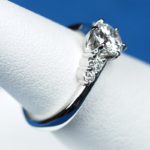 0.7カラット 婚約指輪 ダイヤモンド