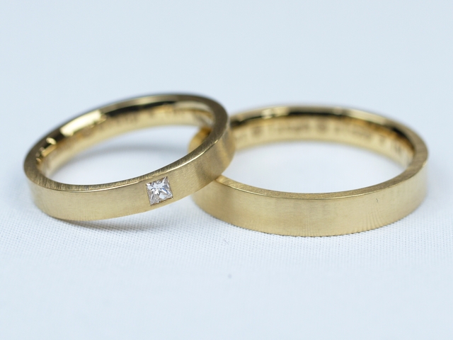ゴールド マット加工 結婚指輪