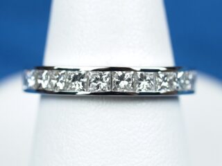 プリンセスカットのダイヤモンドで婚約指輪をオーダーメイド | 山梨 